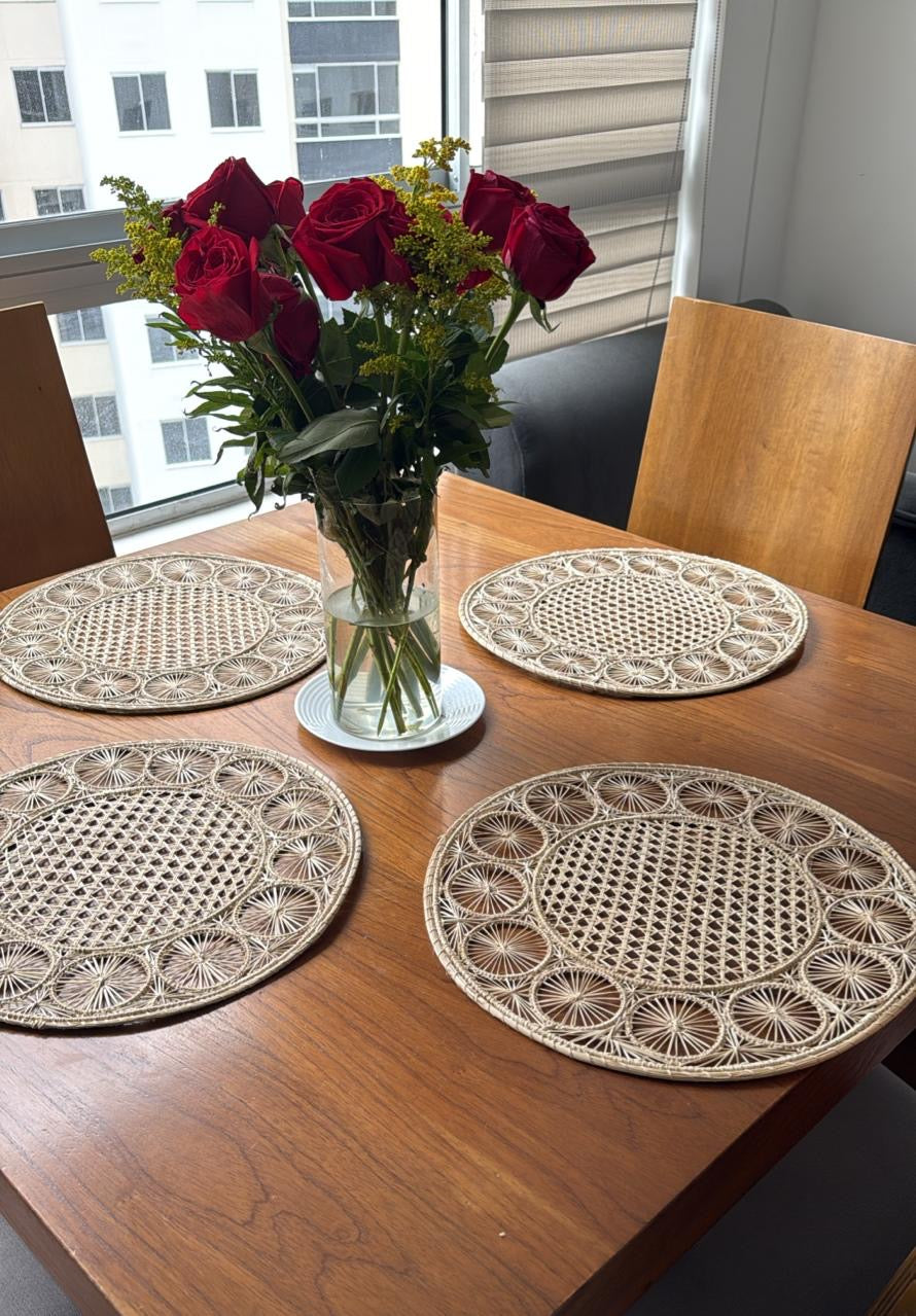 Circles Iraca Placemat