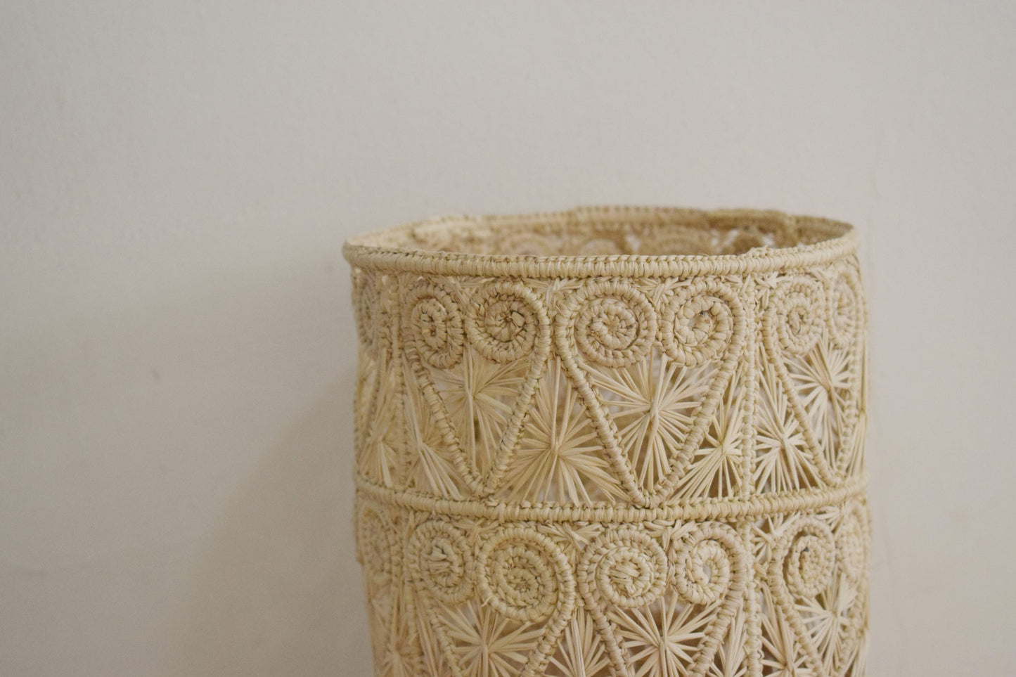 Corazon Iraca Woven Vase