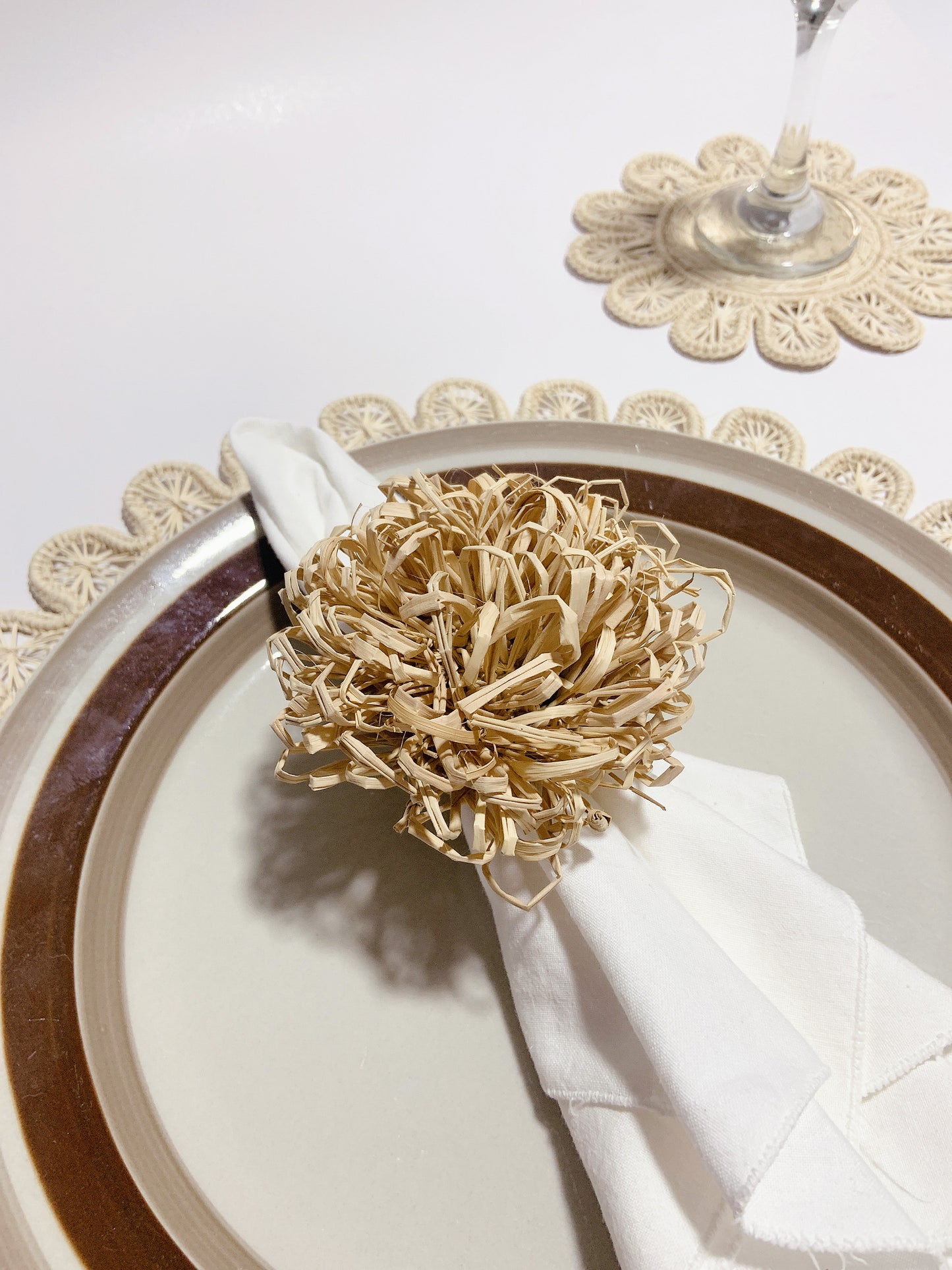 Dahlia Iraca Napkin Ring (Set of 6 or 8)