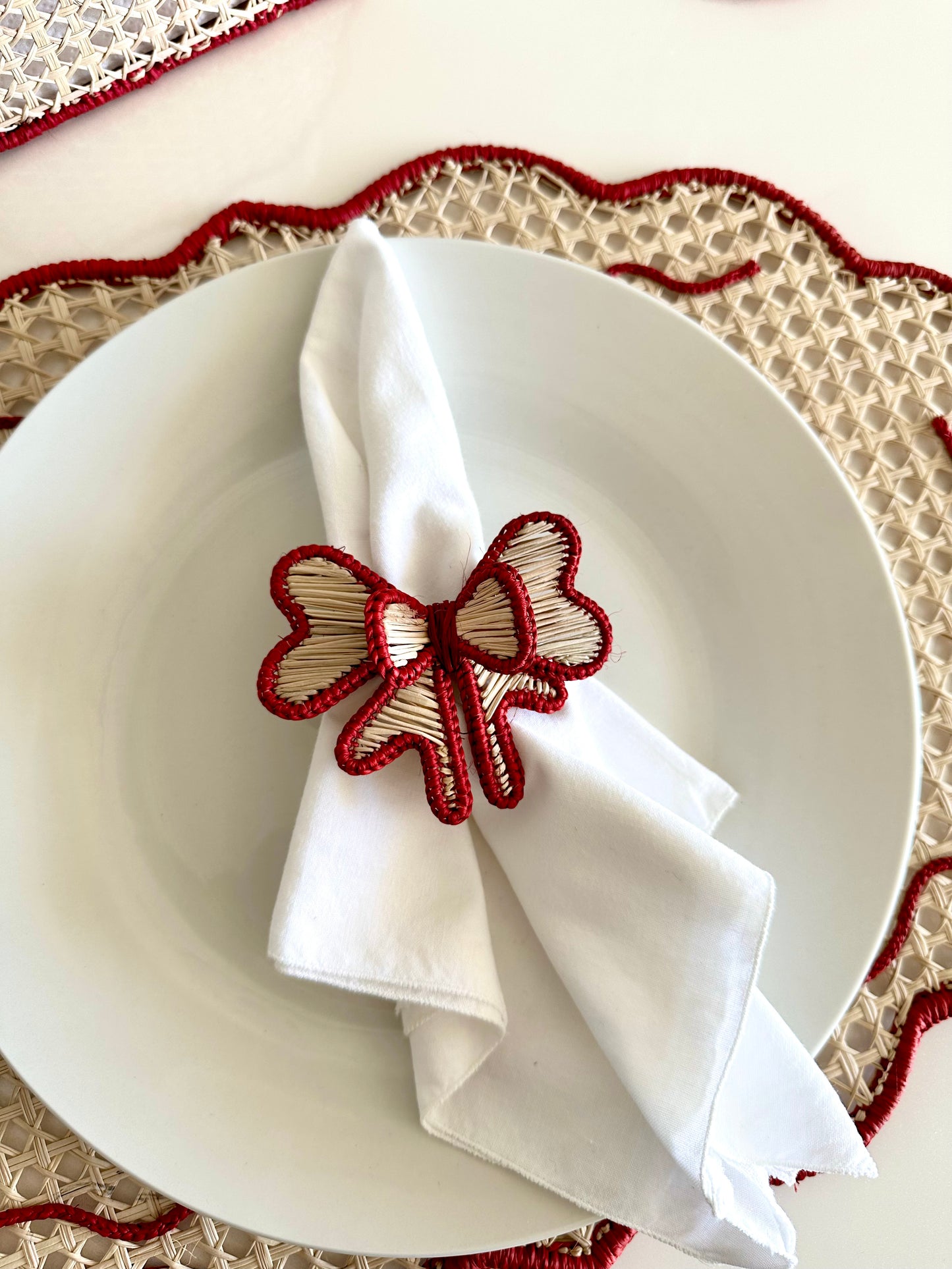 Red Bow Iraca Napkin Ring (Set of 4, 6 & 8)