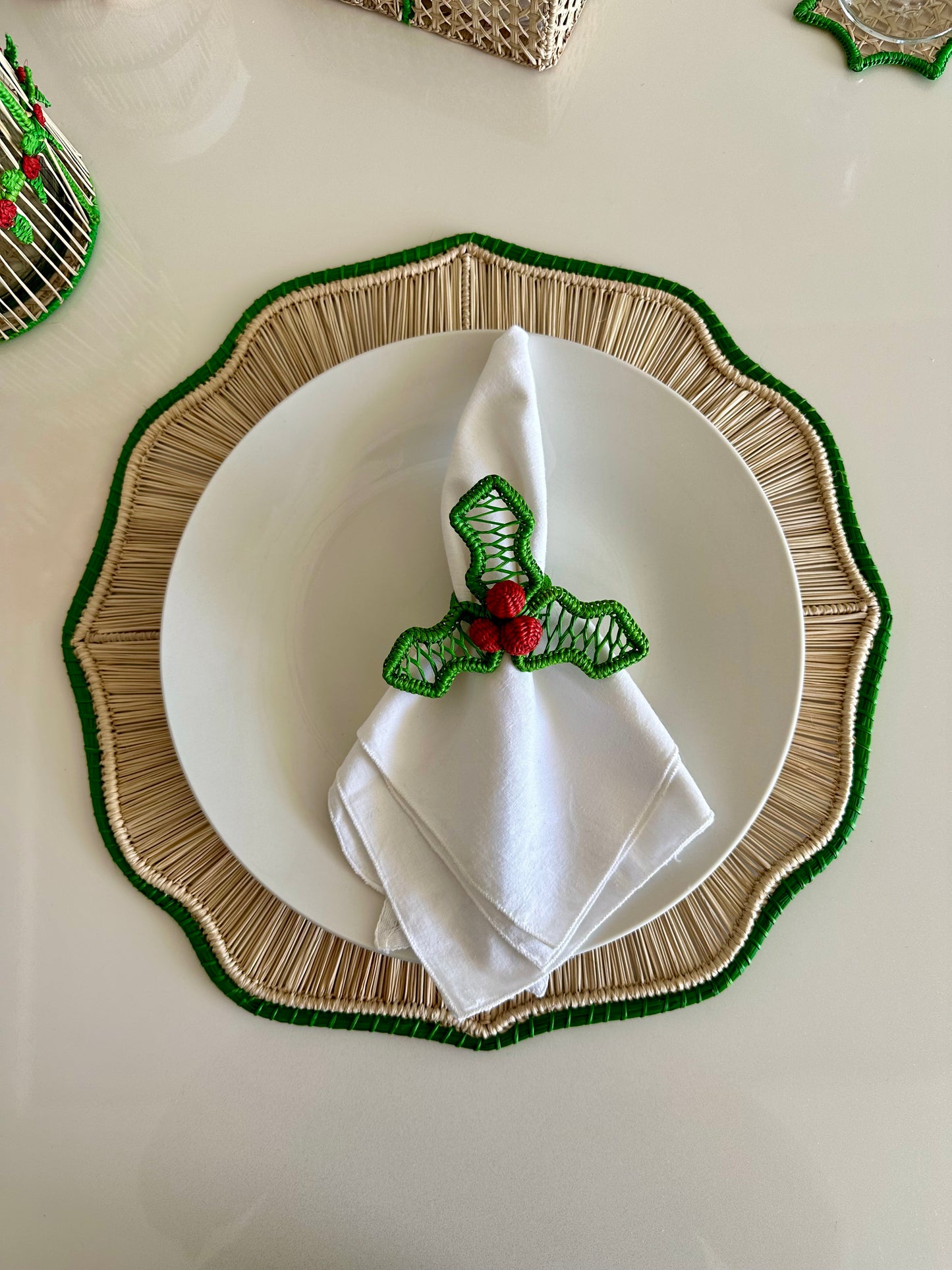 Mistletoe Iraca Napkin Ring (Set of 4, 6 & 8)