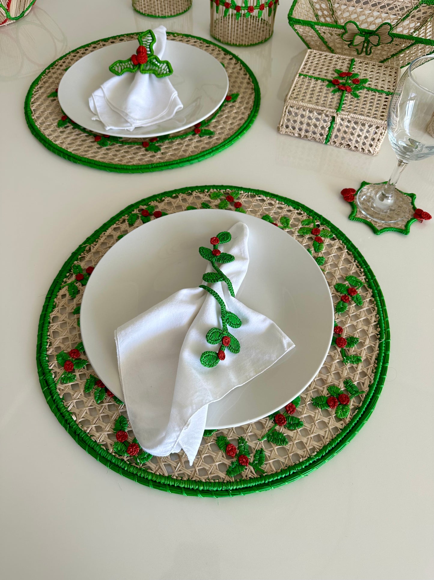 Leaves Iraca Napkin Ring (Set of 4, 6 & 8)