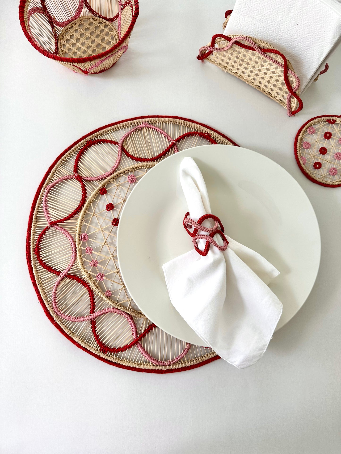 Jolly Red Iraca Napkin Ring (Set of 4, 6 & 8)