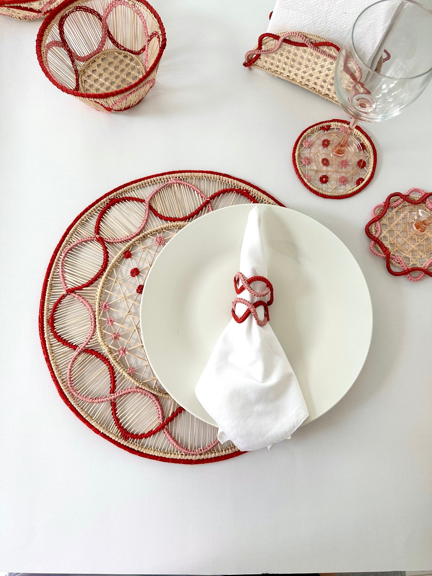 Jolly Red Iraca Napkin Ring (Set of 4, 6 & 8)