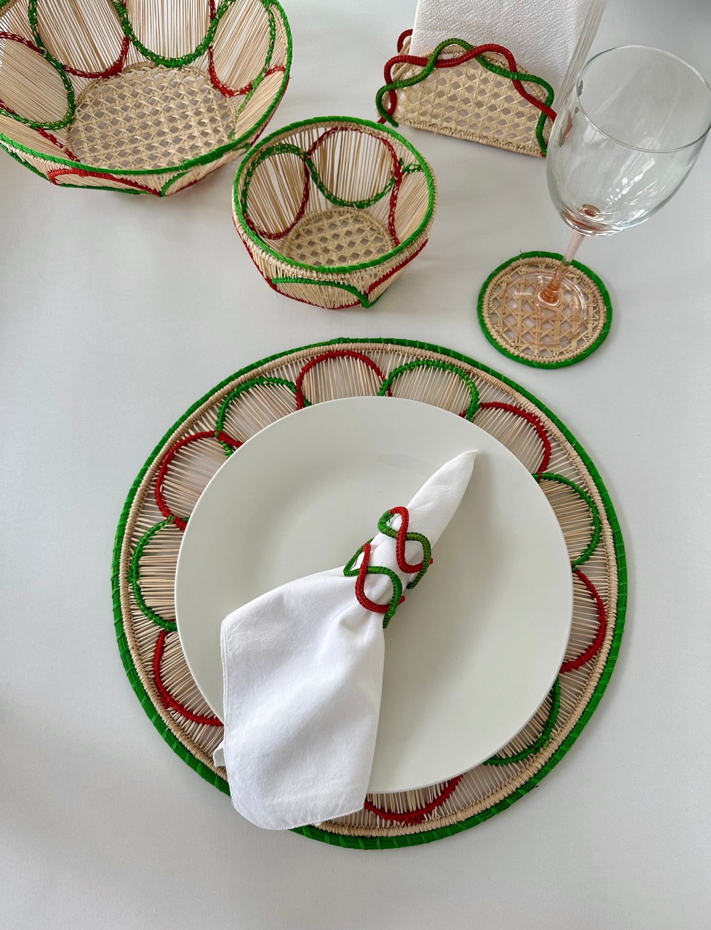 Jolly Green Iraca Napkin Ring (Set of 4, 6 & 8)