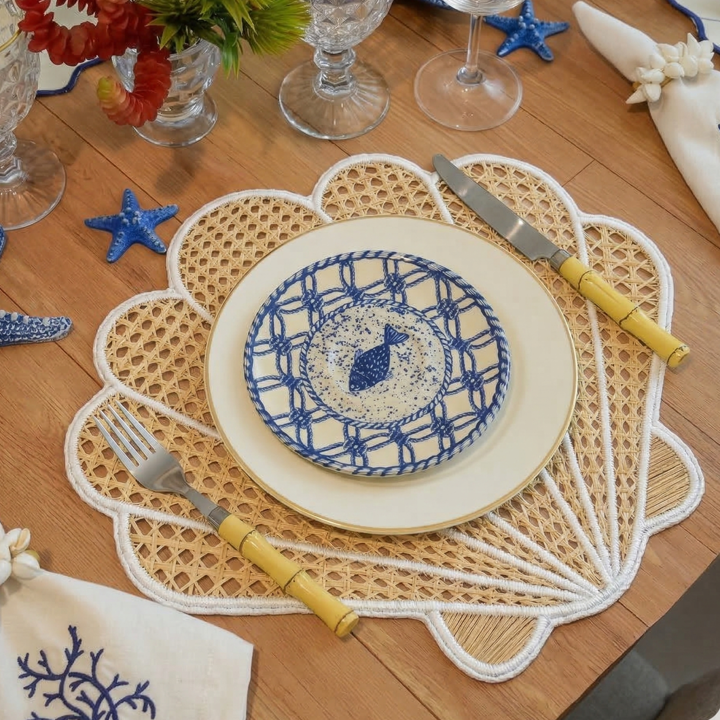 White Shell Iraca Placemat
