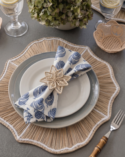White Festive Iraca Placemat