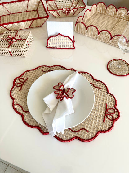 Bow Scalloped Iraca Placemat