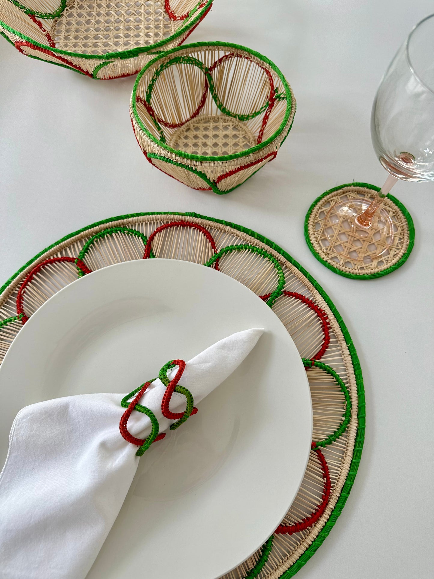 Jolly Green Iraca Napkin Ring (Set of 4, 6 & 8)