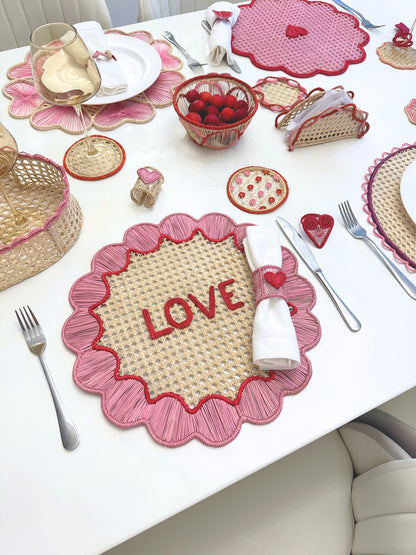 Scalloped Iraca Napkin Holder