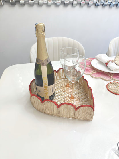 Scalloped Heart Iraca Tray