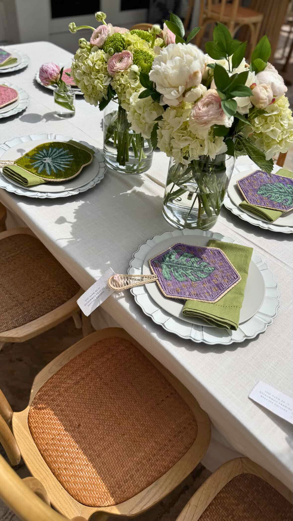 Tropique Iraca Hand Fan